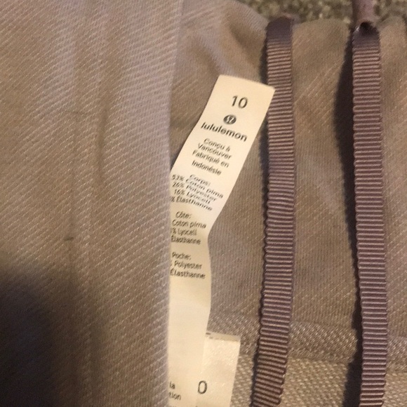 Lululemon light weight purple hoodie - Picture 2 of 2